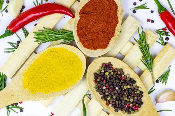 Top Kilátás Különböző Fűszerek Fűszerek Indiai Curry Különböző Paprika Paprika — Stock Fotó