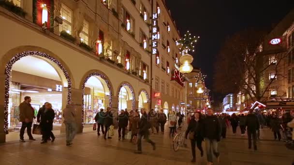 Münih Almanya Aralık 2015 Buldings Festival Aydınlatma Meşgul Insanlar Sokakta — Stok video