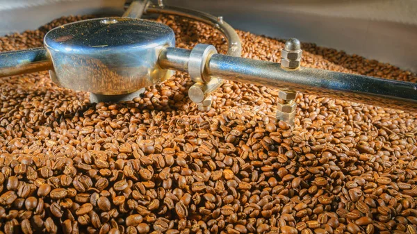 Closeup View Coffee Roasting Machine Mixing Beans — Stock Photo, Image