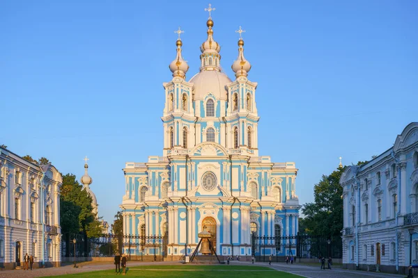 Vista Del Convento Smolny Resurrección Durante Día San Petersburgo Rusia —  Fotos de Stock