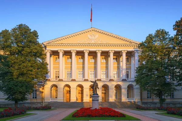 Zobacz State House Ciągu Dnia Smolny Saint Petersburg Federacja Rosyjska — Zdjęcie stockowe