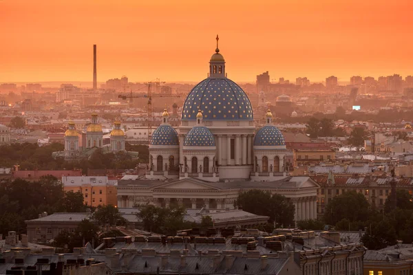 トリニティ大聖堂の夜 サンクトペテルブルク ロシアの空撮 — ストック写真