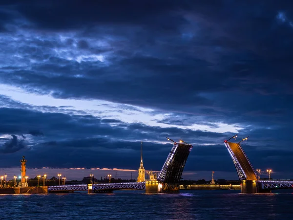 Vista Del Puente Del Palacio Fortaleza Pedro Pablo Río Neva — Foto de Stock