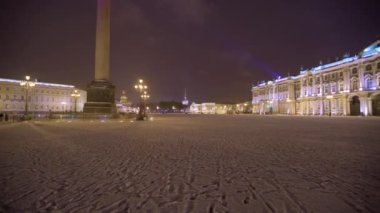 NightView ışıklı Palace Meydanı kışın, Saint-Petersburg, Rusya Federasyonu