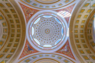 Helsinki, Finlandiya - 4 Ekim 2017: tavanda Halk Kütüphanesi Helsinki, Finlandiya, görünüm