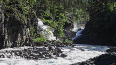 güzel dağ nehir, Norveç