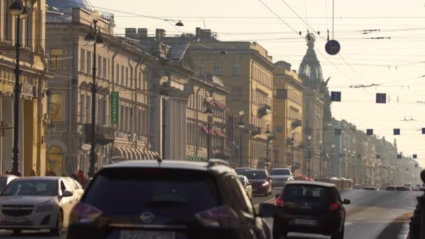 San Pietroburgo Russia Set 2017 Automobili Movimento Attraverso Nevsky Prospect — Video Stock