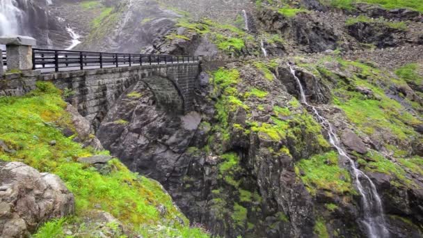 Hermosa Cascada Latefossen Noruega — Vídeo de stock