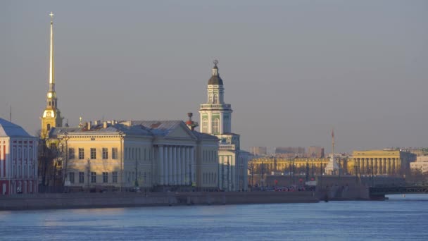 Veduta Sul Terrapieno Dell Università Fiume Neva San Pietroburgo Russia — Video Stock