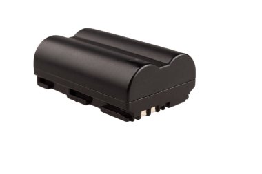 Beyaz arkaplanda izole edilmiş dijital kamera için pil