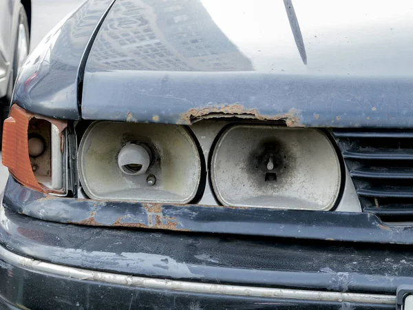 Kırık Araba Farları Yakın Çekim Kırık Lamba — Stok fotoğraf