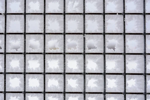 Schneebedeckter Gitterzaun Der Winter Naht — Stockfoto