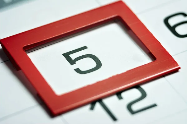 Pátý Den Měsíci Zvýrazněný Kalendáři Červeným Rámečkem Detailní Makro Značka — Stock fotografie