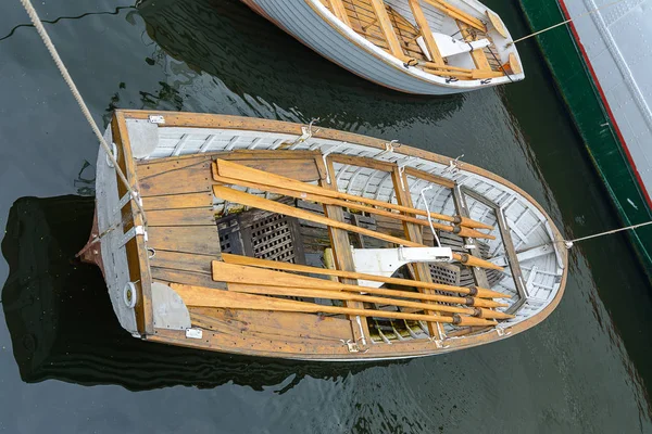 Small Wooden Boat Oars Moored Pier — 스톡 사진