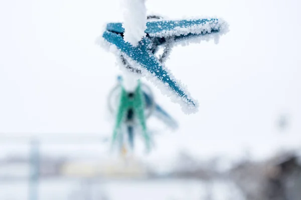 Frozen Icy Snow Covered Clothespins Winter Low Temperatures — Stock Photo, Image