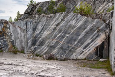 Madencilik endüstrisindeki mermer taşlar.
