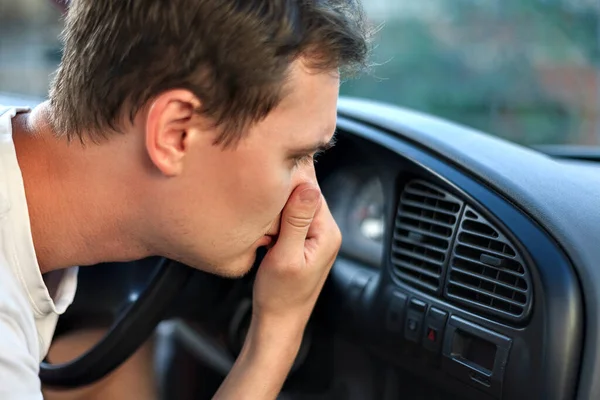 Conducteur Tenait Son Nez Mauvaise Odeur Chauffage Climatiseur Concept Climatiseurs — Photo