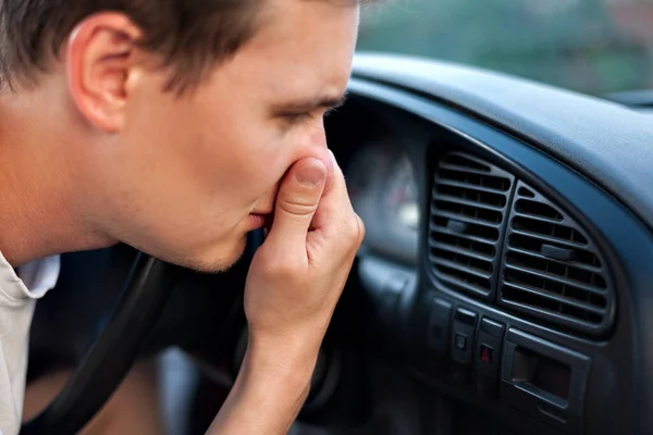 Conducteur Tenait Son Nez Mauvaise Odeur Chauffage Climatiseur Concept Climatiseurs — Photo