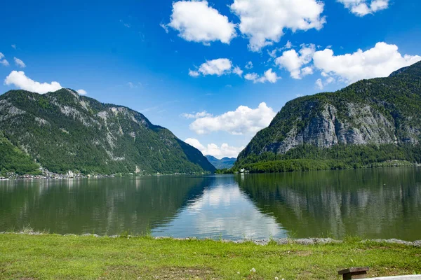 Lago Las Montañas Europa —  Fotos de Stock