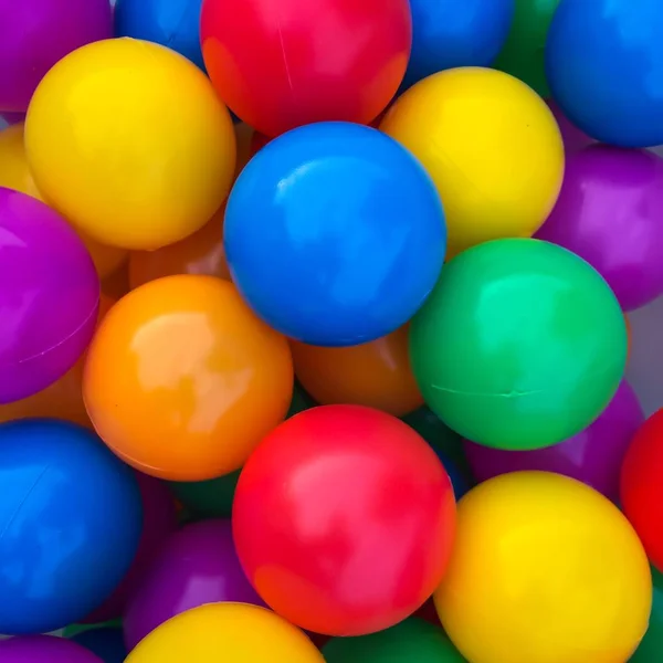 Färgglada många boll av barn för bakgrund — Stockfoto