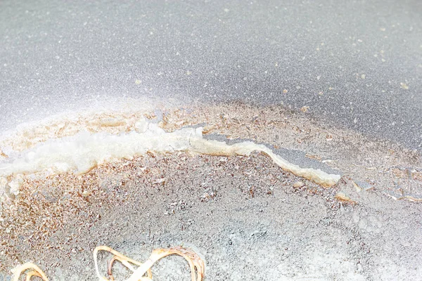 Teflon tava doku veya arka plan üzerinde yanan gıda.