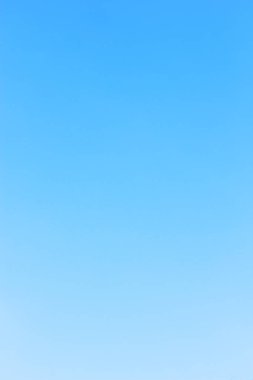 Mavi gökyüzü arka plan ve tasarım, hiçbir bulut için boş yer.