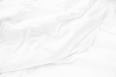 Beyaz yatak örtülerini kapat ve boşluğu kopyala.