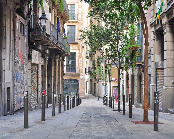 Utsikt över gatan i gotiska kvarteren, Barcelona — Stockfoto