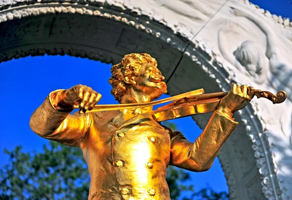 Golden Strauss monument — Stock Photo, Image