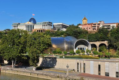 Tbilisi şehrin modern mimari