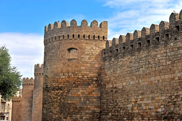 Muralla rodeada del casco antiguo de Bakú —  Fotos de Stock