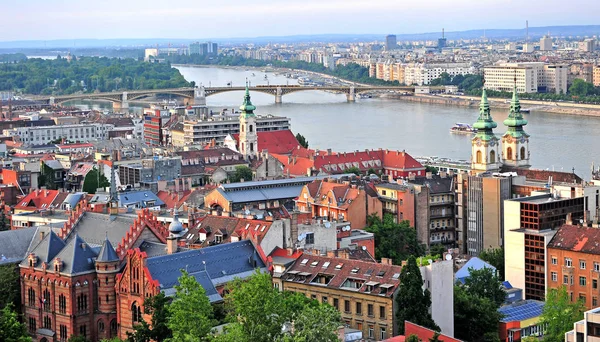 Widok z góry z historycznym centrum miasta Budapeszt — Zdjęcie stockowe