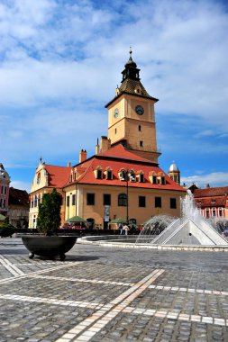Merkez Brasov eski şehir Meydanı