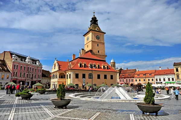 Pohled na město náměstí Brasov, Rumunsko — Stock fotografie