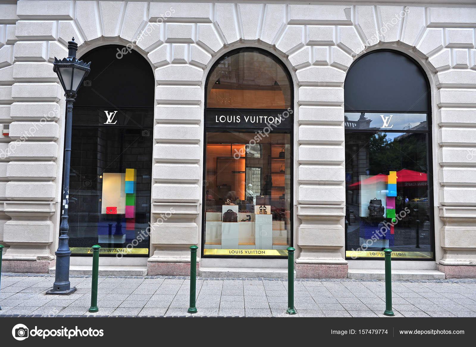 Louis Vuitton Flagship Store in Paris Editorial Image - Image of