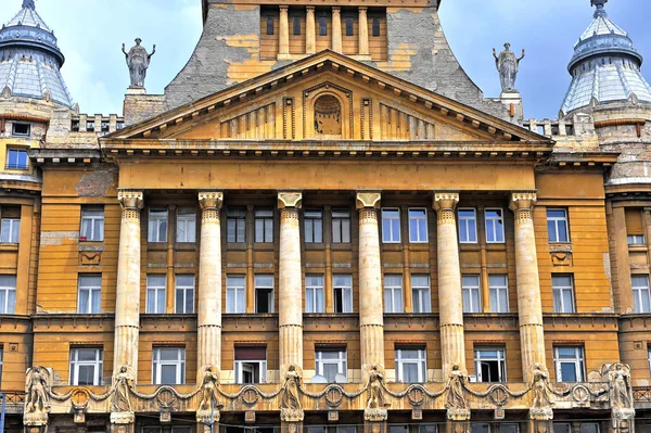 Здание Az Anker, Будапешт, Венгрия — стоковое фото