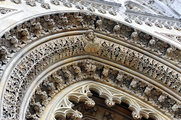 Architectural details of Zagreb cathedral — Stock Photo, Image