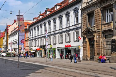 Graz, Avusturya için yaya alışveriş caddesi görünümünü