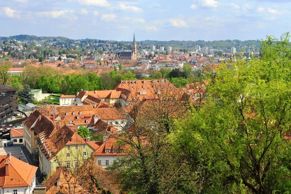 Вид сверху на центр города — стоковое фото