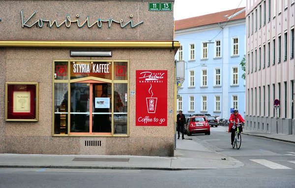 Blick auf die Straßenecke in Graz, Österreich — Stockfoto