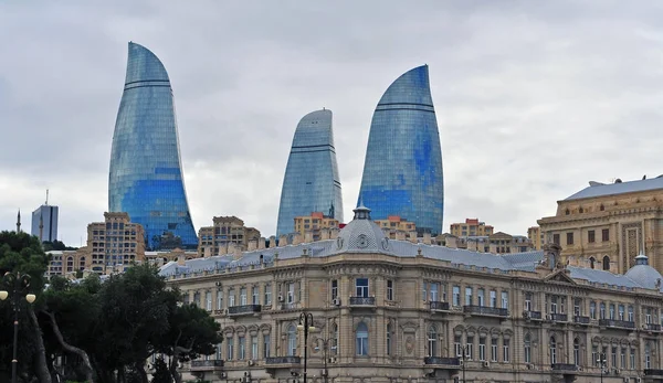 Plamen věže města Baku, Ázerbájdžán — Stock fotografie