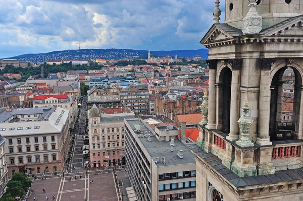 Pohled shora z městského centra v Budapešti — Stock fotografie