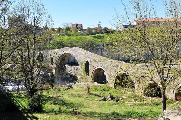 Puente del arco romano, Mes, Albania — Foto de Stock