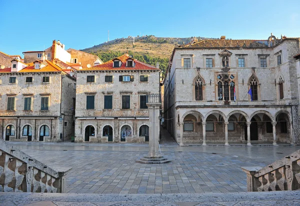 Dubrovnik eski kentinde meydanın görünümü — Stok fotoğraf