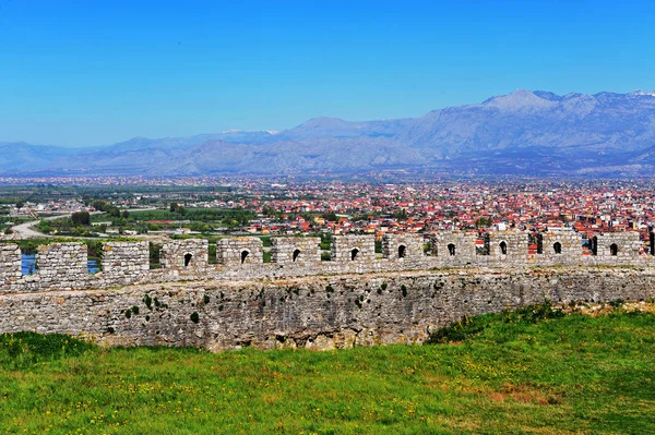 Antigas muralhas fortaleza, cidade de Shkoder, Albânia — Fotografia de Stock