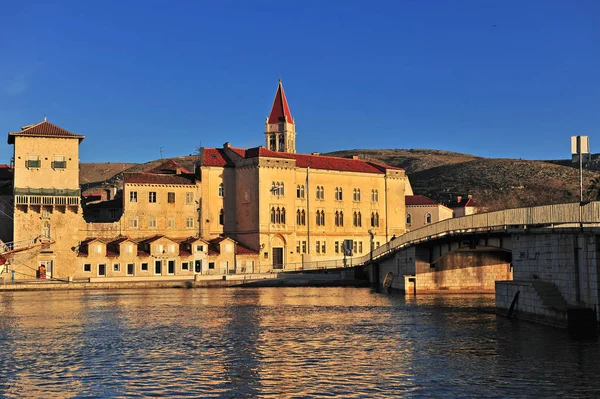 Προβολή της ιστορικής πόλης Trogir — Φωτογραφία Αρχείου