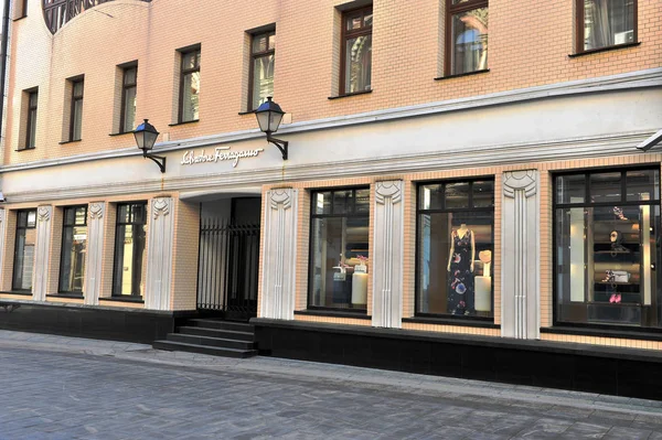 Salvatore Ferragamo flagship store — Stockfoto