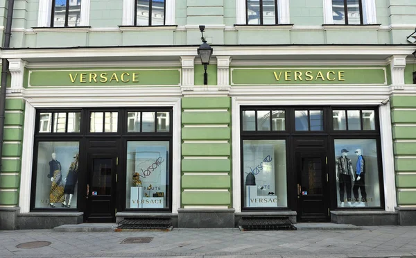 Versace vlajkový obchod — Stock fotografie