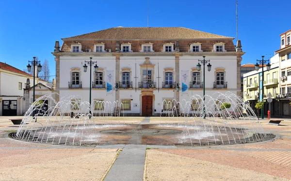 Uitzicht op het stadsplein in Portimao resort — Stockfoto