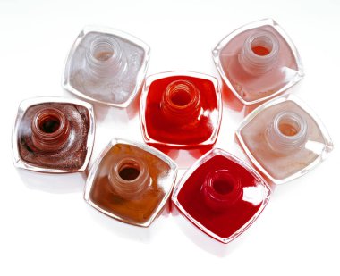 oje şişesi üzerinde beyaz